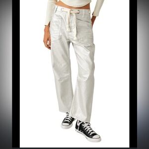 Free people We The Free Moxie Silver Barrel Jeans size 30 euc